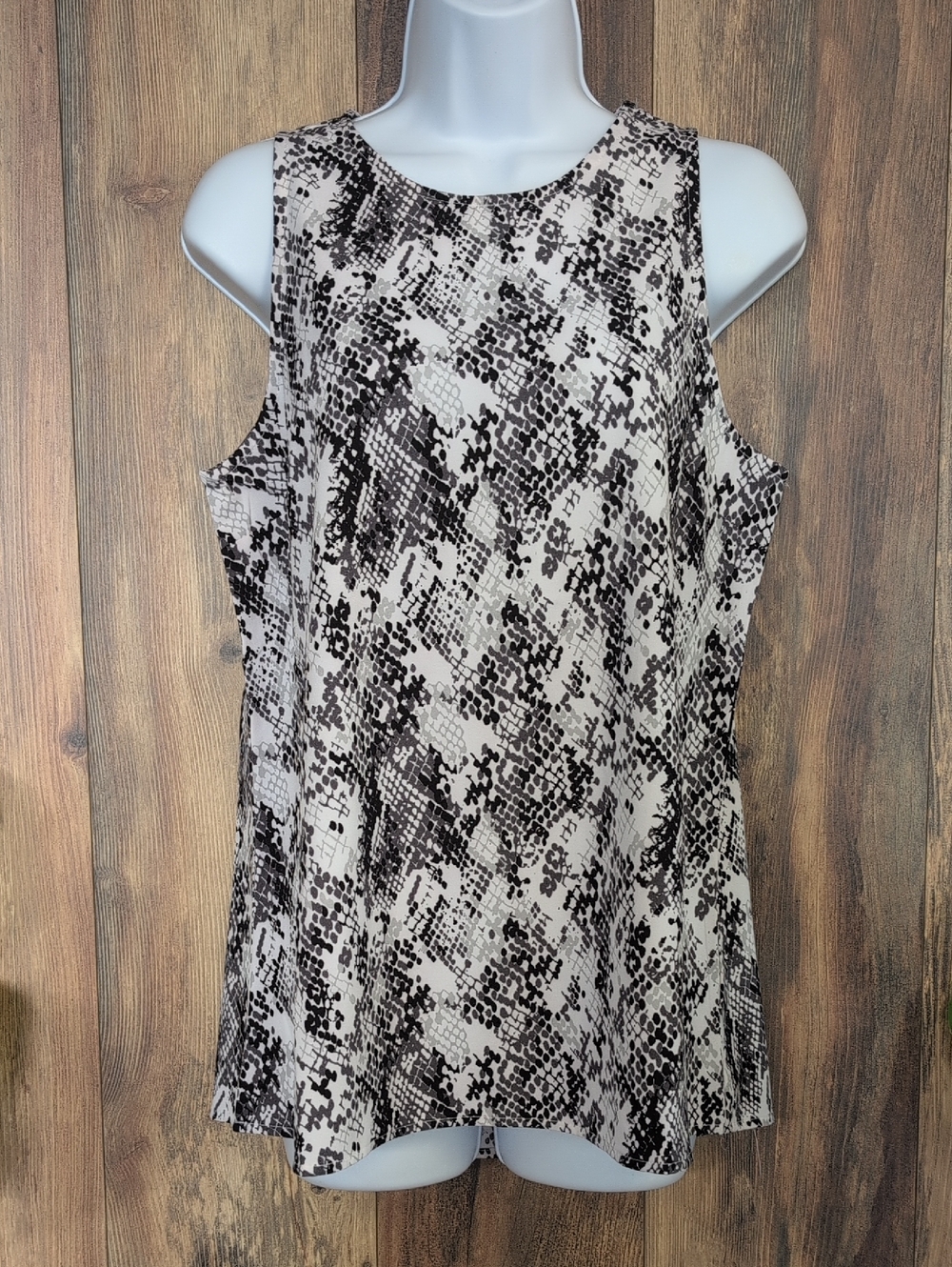Mud Pie Snake Print Sleeveless Blouse S Q283